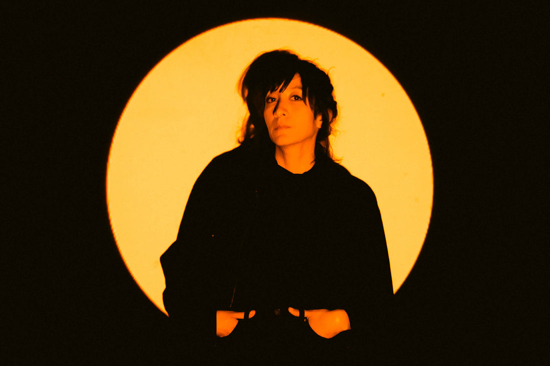 J. Zunz reveals second single from 'Obsidiana'